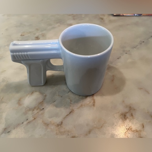 Gun mug - Picture 3 of 7